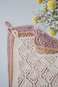 KNITTING PATTERN: The Meadow Hand towel